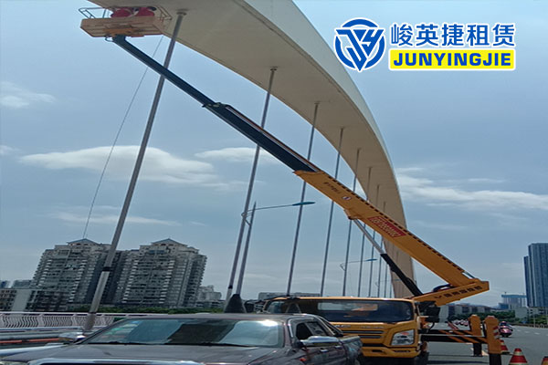 扶绥柳州桥梁检测施工现场